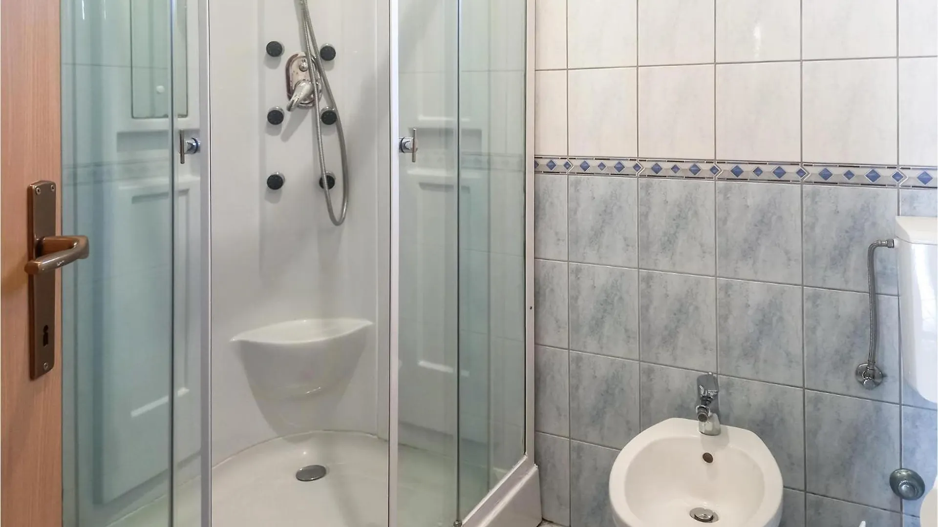 2 Bedroom Amazing Home In Pridraga 0*,