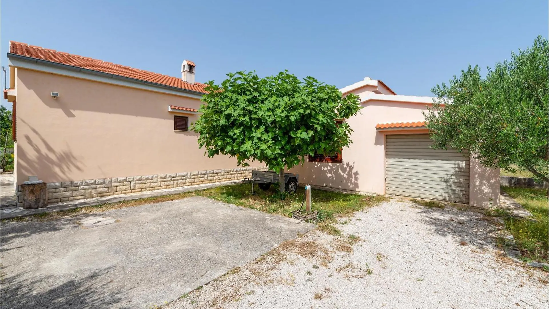 2 Bedroom Amazing Home In Pridraga 0*,